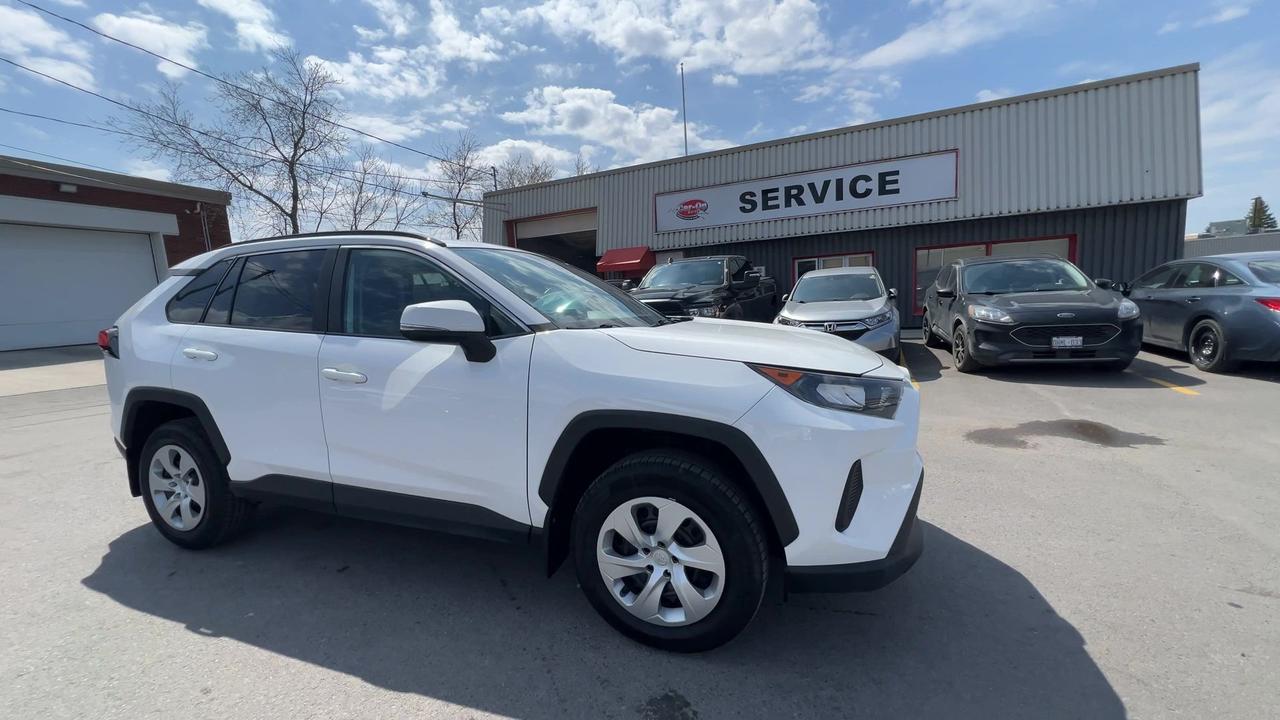 2020 Toyota RAV4 AWD | LOW KMS! |HTD SEATS | CARPLAY |ADAPT. CRUISE Photo