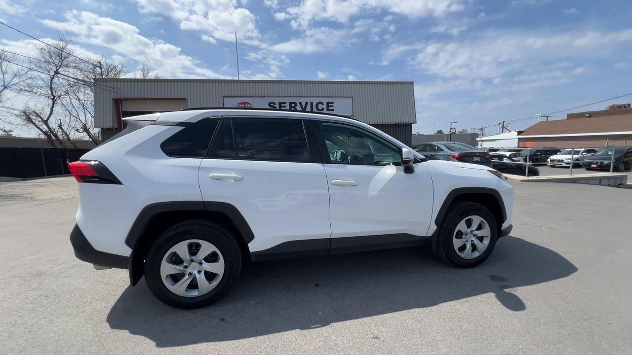 2020 Toyota RAV4 AWD | LOW KMS! |HTD SEATS | CARPLAY |ADAPT. CRUISE Photo