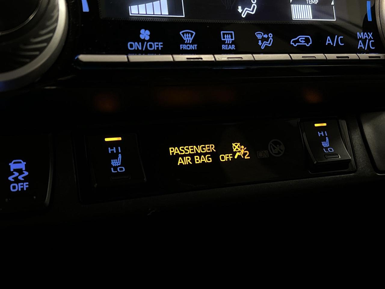 2020 Toyota RAV4 AWD | LOW KMS! |HTD SEATS | CARPLAY |ADAPT. CRUISE Photo