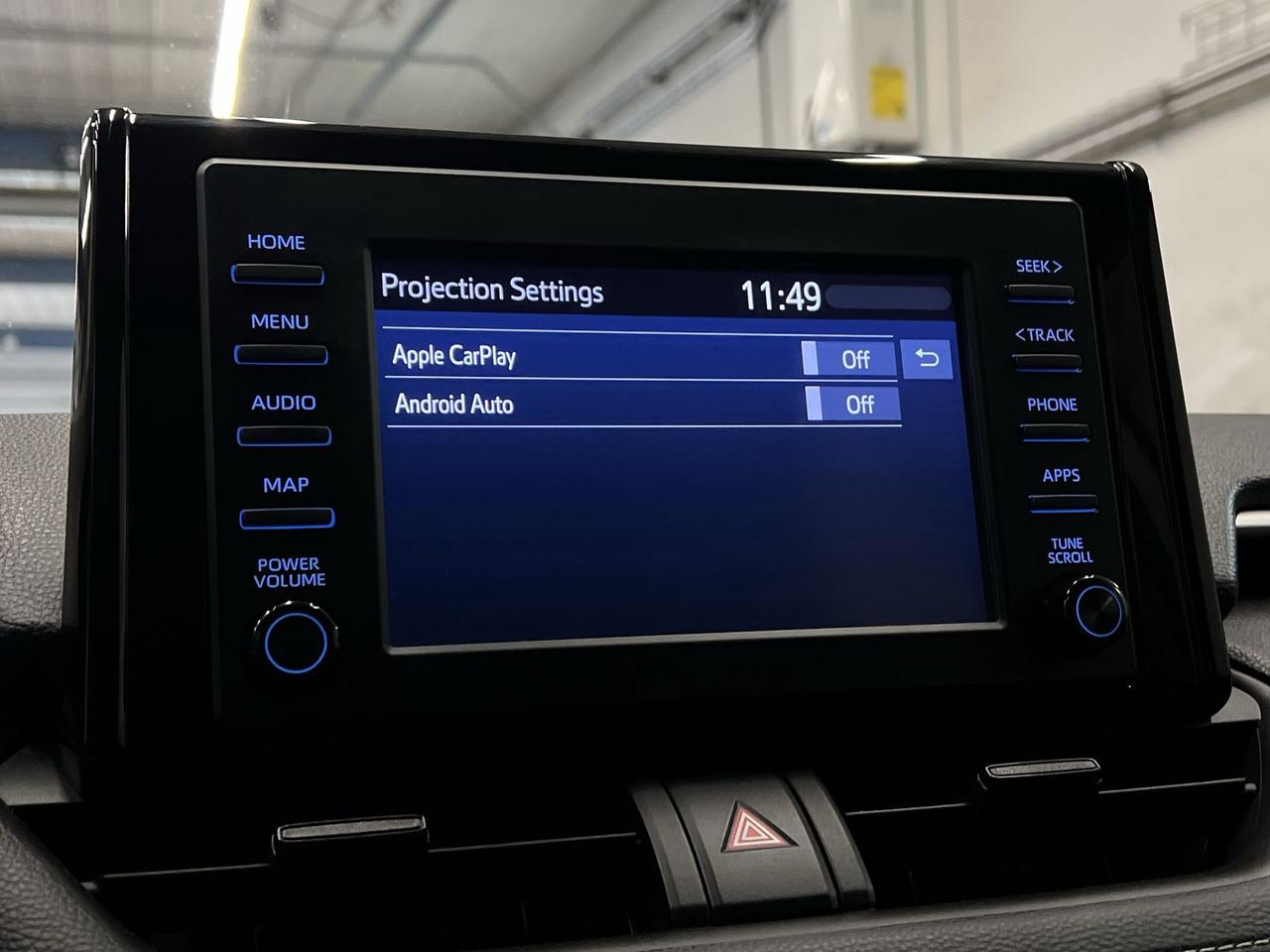 2020 Toyota RAV4 AWD | LOW KMS! |HTD SEATS | CARPLAY |ADAPT. CRUISE Photo