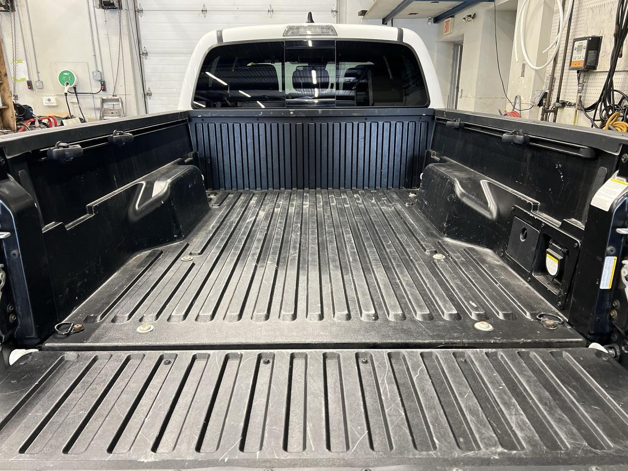 2023 Toyota Tacoma TRD SPORT 4X4 | DBL CAB |HTD SEATS | CARPLAY | NAV Photo