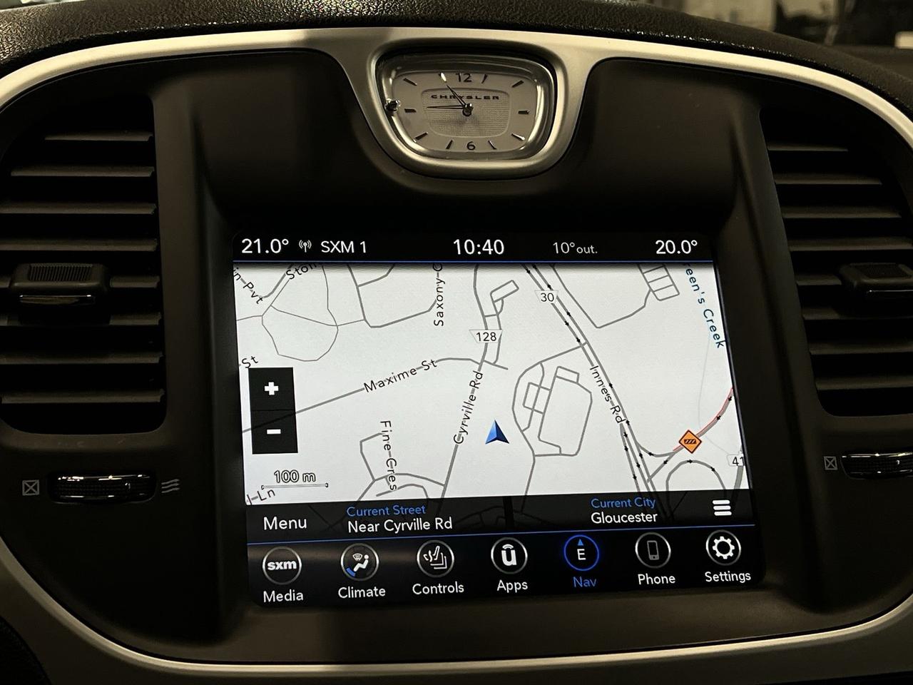 2023 Chrysler 300 TOURING L | 292HP! | NAPPA LEATHER | PANO ROOF Photo