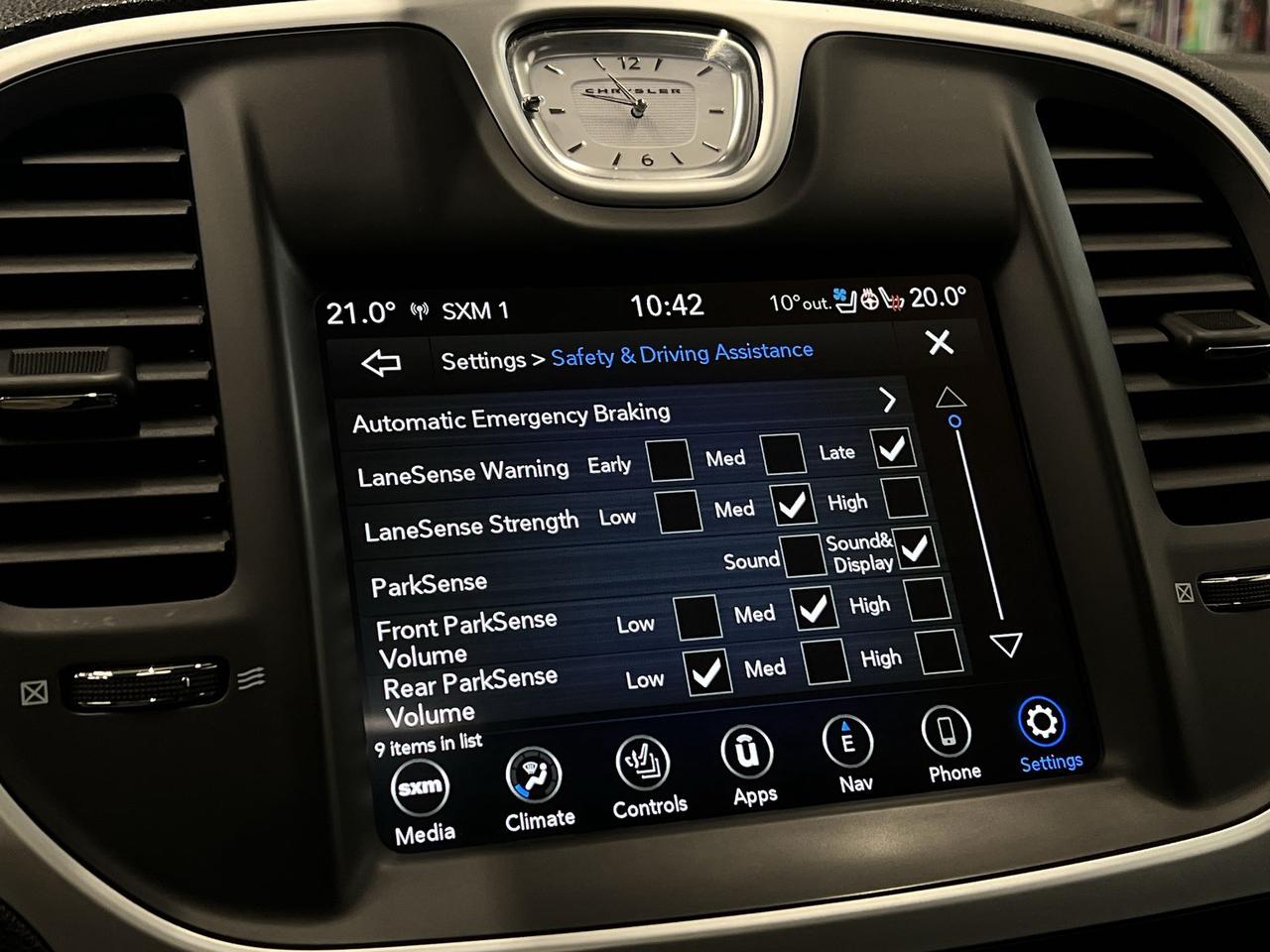 2023 Chrysler 300 TOURING L | 292HP! | NAPPA LEATHER | PANO ROOF Photo