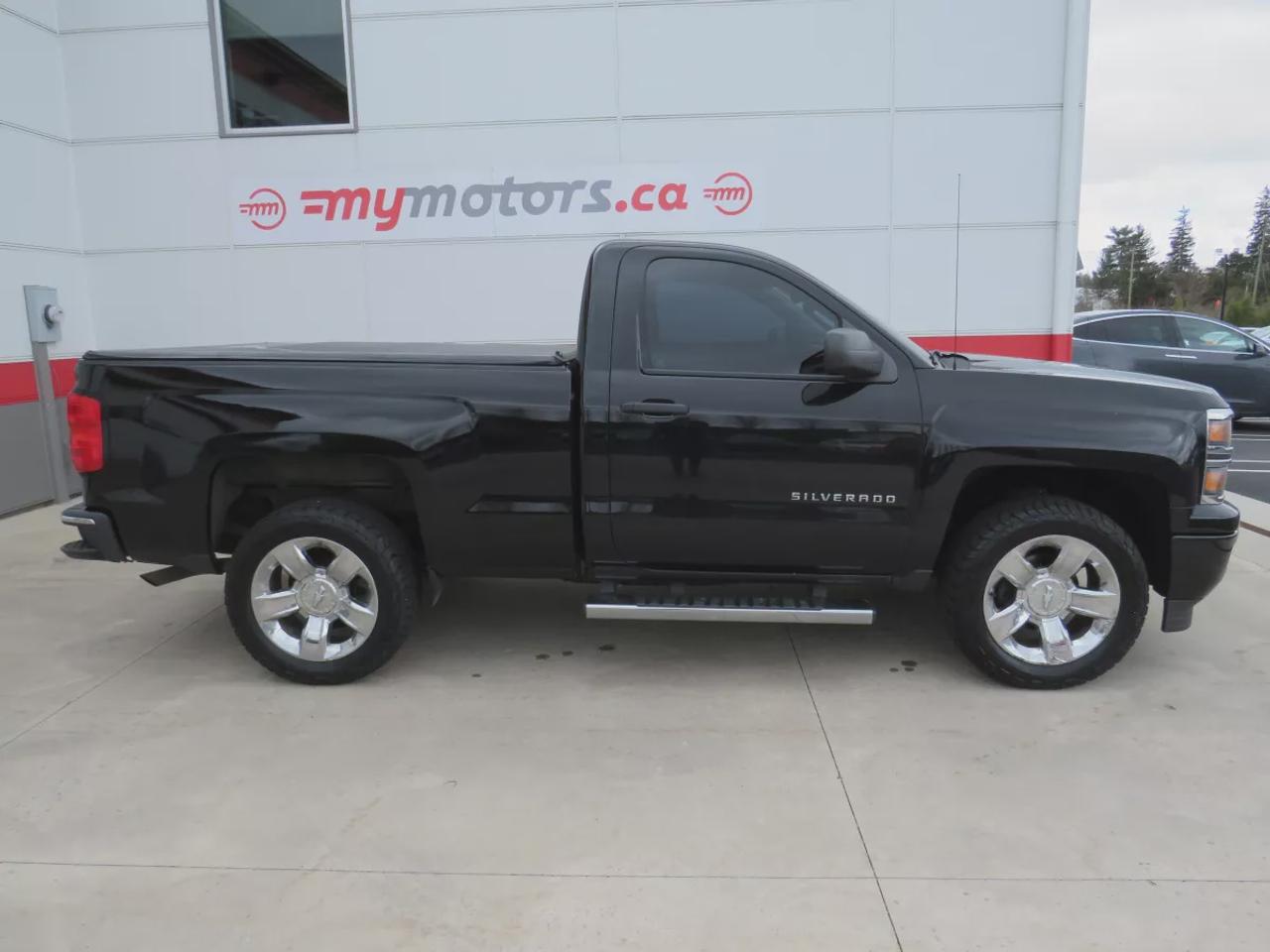2014 Chevrolet Silverado 1500 LT w/1LT | Clean Title No Accidents | 4WD | Tonneau Cover | Trailer Hitch | Running Boards | Reverse Camera | Photo