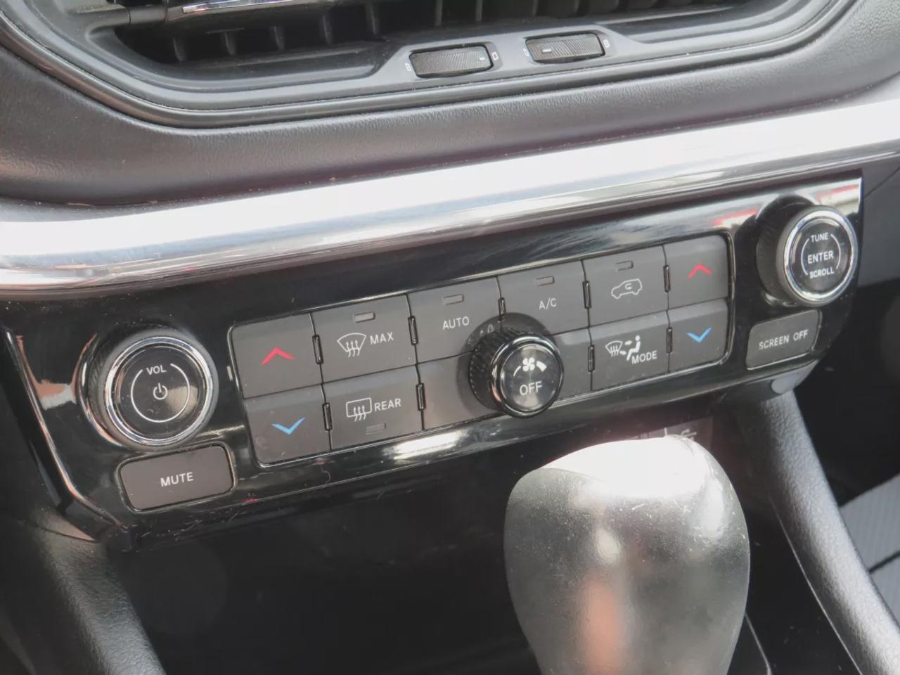 2022 Jeep Compass (RED) Edition | Clean Carfax Report | 4WD | Leather | Sunroof | Remote Start | Heated Seats and Steering Wheel | Photo