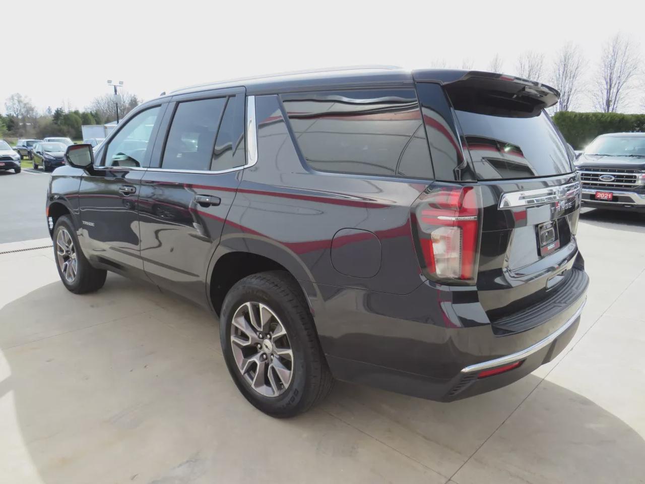 2023 Chevrolet Tahoe LS | Clean Carfax Report | 4wd | 8 Passenger | Remote Start | Android Auto and Apple Carplay | Reverse Camera | Photo
