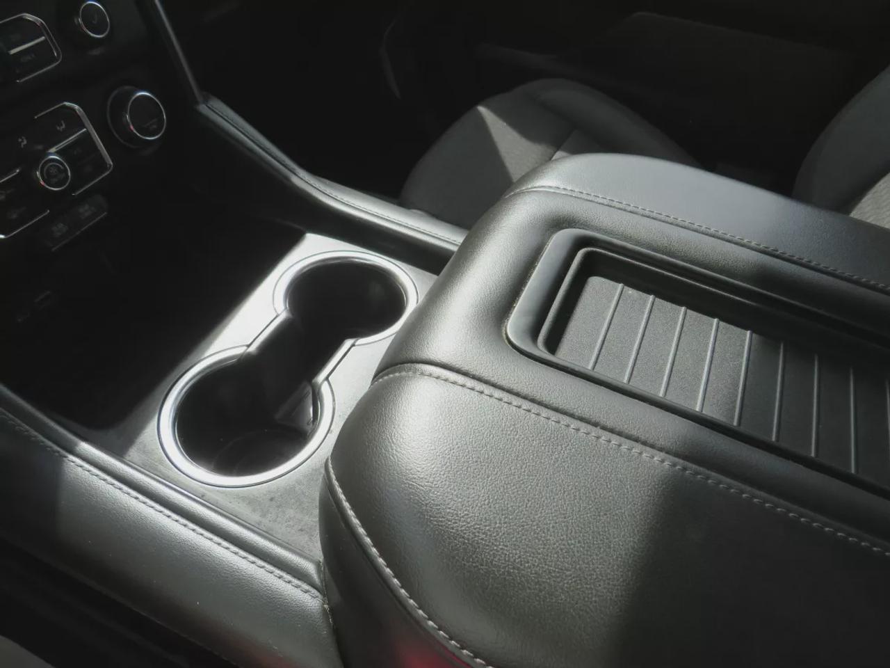 2023 Chevrolet Tahoe LS | Clean Carfax Report | 4wd | 8 Passenger | Remote Start | Android Auto and Apple Carplay | Reverse Camera | Photo
