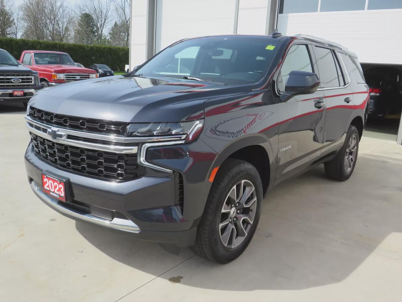 2023 Chevrolet Tahoe LS | Clean Carfax Report | 4wd | 8 Passenger | Remote Start | Android Auto and Apple Carplay | Reverse Camera | Photo