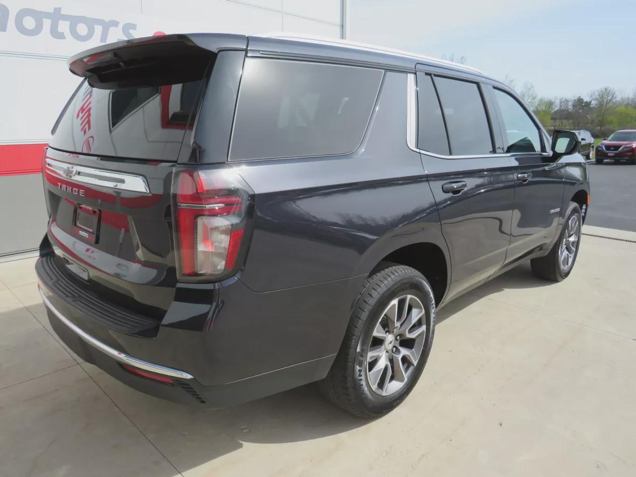 2023 Chevrolet Tahoe LS | Clean Carfax Report | 4wd | 8 Passenger | Remote Start | Android Auto and Apple Carplay | Reverse Camera | Photo