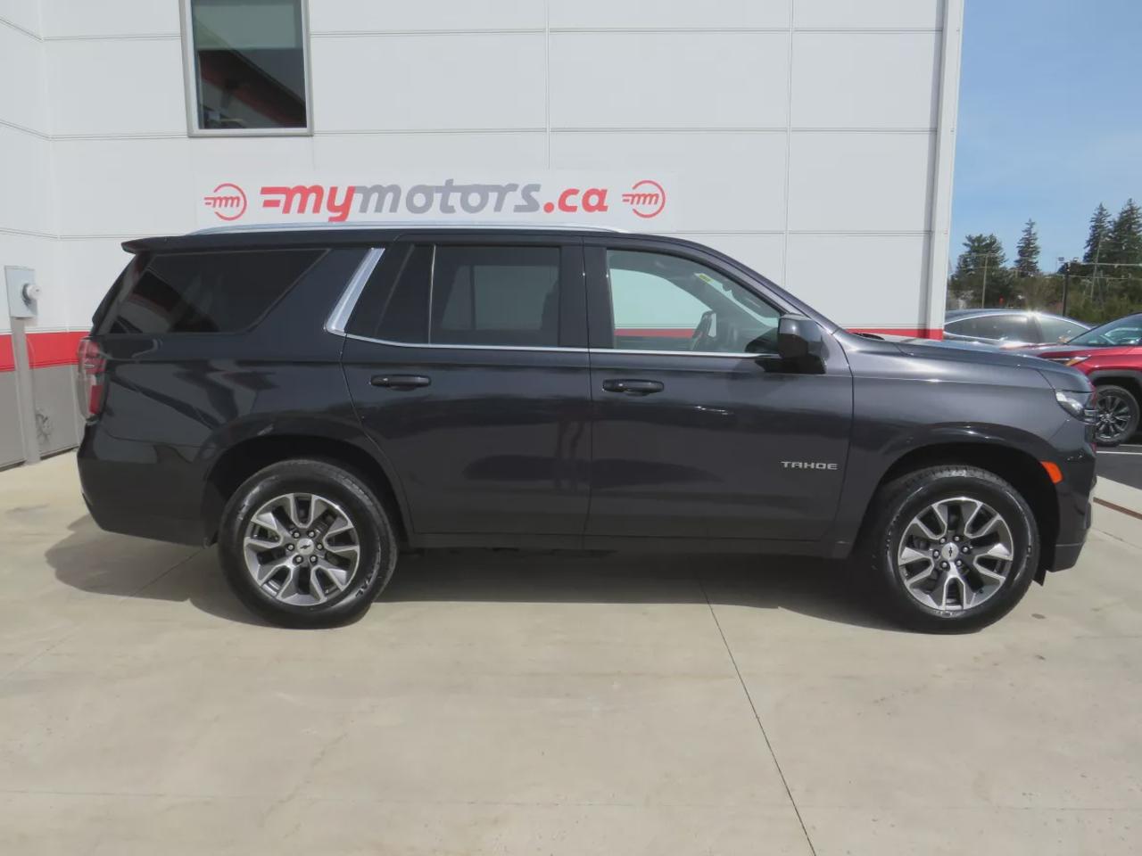 2023 Chevrolet Tahoe LS | Clean Carfax Report | 4wd | 8 Passenger | Remote Start | Android Auto and Apple Carplay | Reverse Camera | Photo