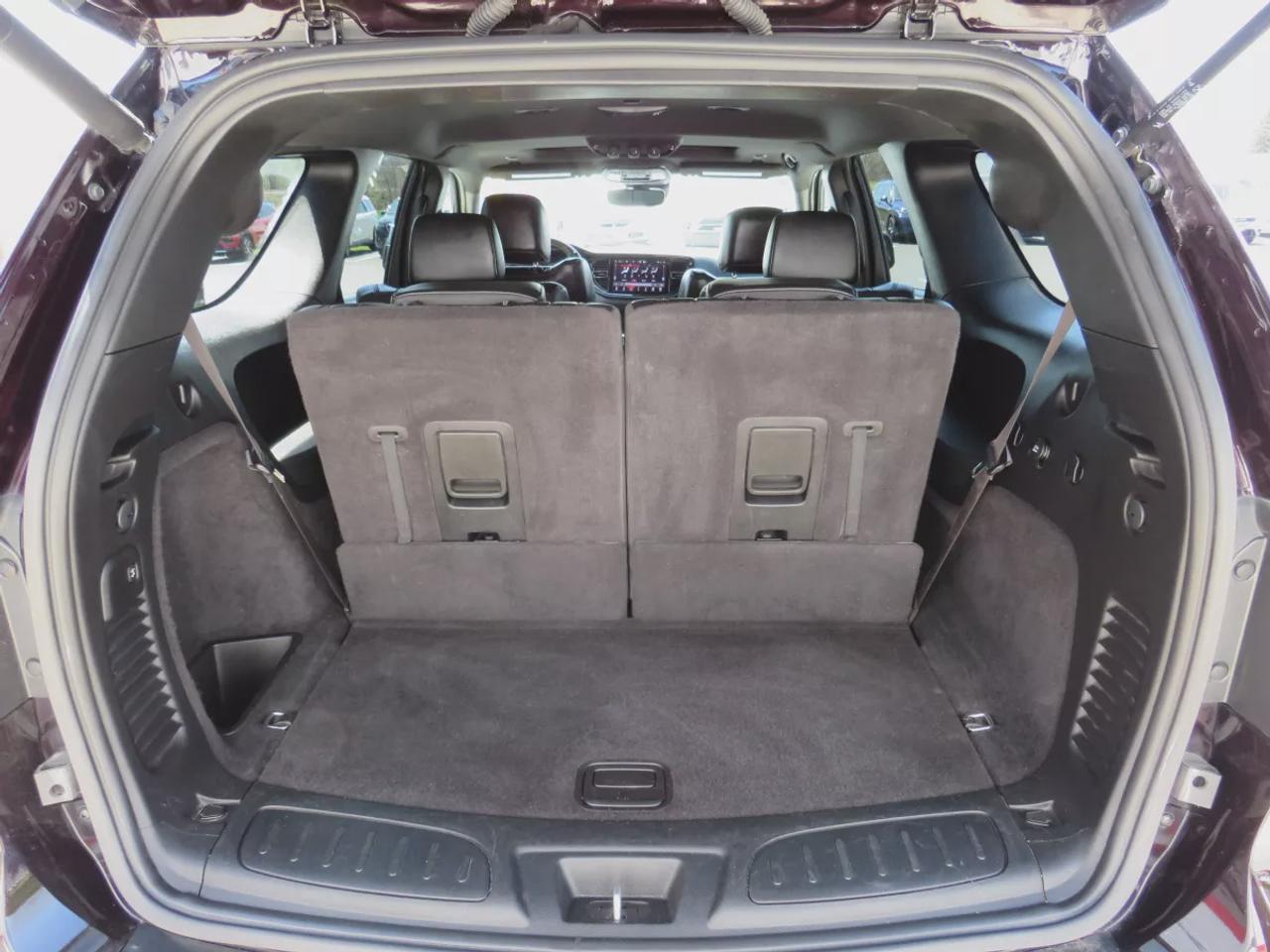 2024 Dodge Durango R/T | Clean Title No Accidents | AWD | Upgraded Tow and Brake Package | 6 Pasenger |Leather | Sunroof | NAV | Photo