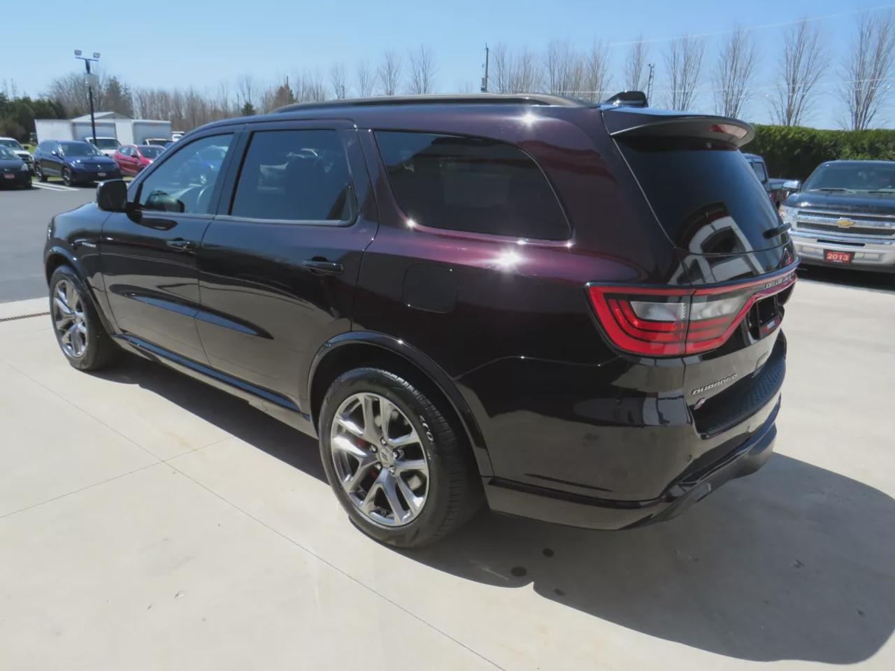 2024 Dodge Durango R/T | Clean Title No Accidents | AWD | Upgraded Tow and Brake Package | 6 Pasenger |Leather | Sunroof | NAV | Photo