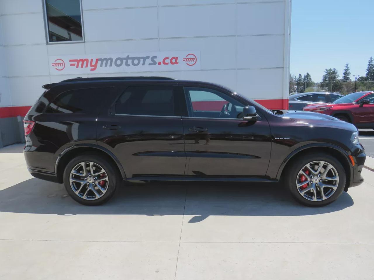 2024 Dodge Durango R/T | Clean Title No Accidents | AWD | Upgraded Tow and Brake Package | 6 Pasenger |Leather | Sunroof | NAV | Photo