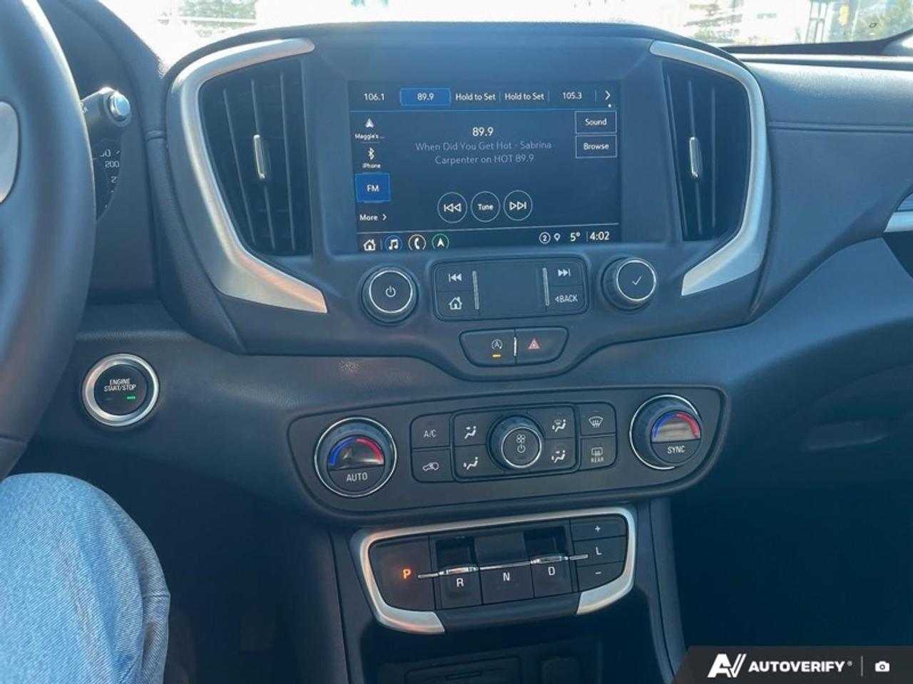2022 GMC Terrain SLT  SLT, AWD, MOONROOF Photo