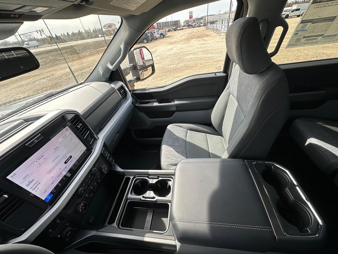 2026 Ford F-250 Super Duty SRW XLT 4WD Crew Cab 8' Box 603A Photo5