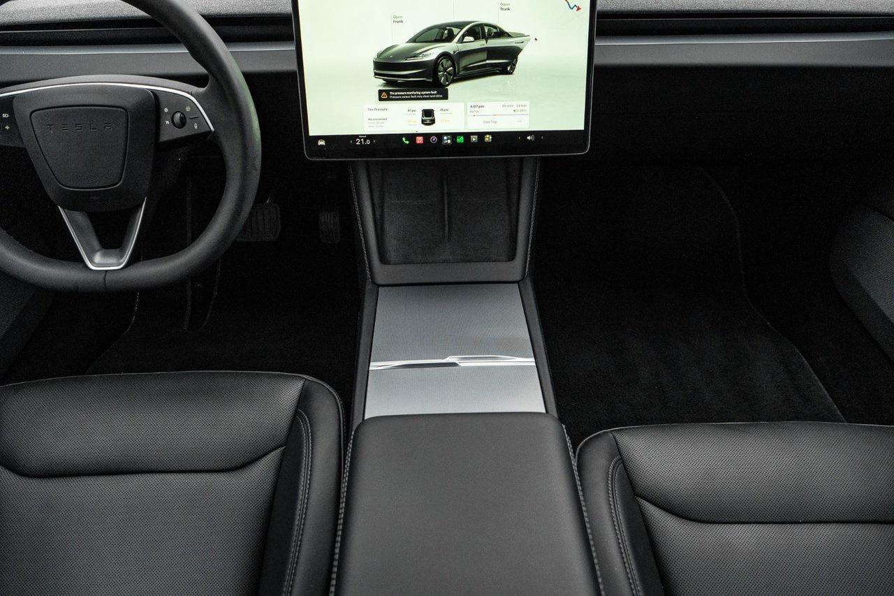2024 Tesla Model 3 STANDARD RANGE PLUS Photo