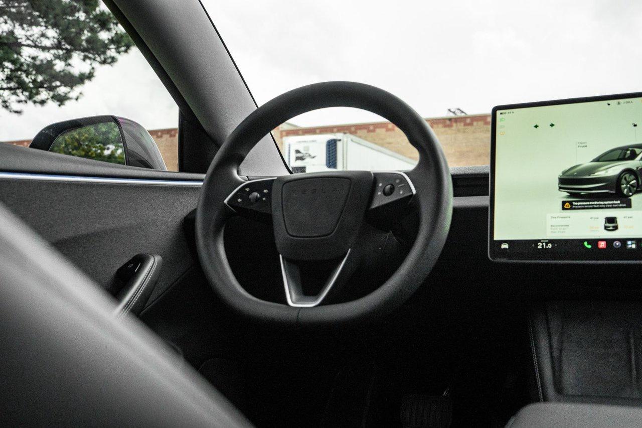 2024 Tesla Model 3 STANDARD RANGE PLUS Photo