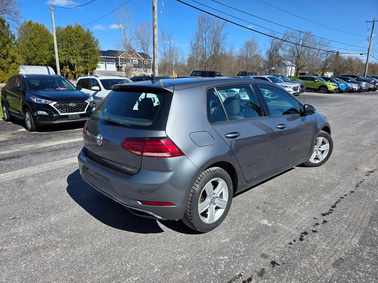 2021 Volkswagen Golf COMFORTLINE Photo