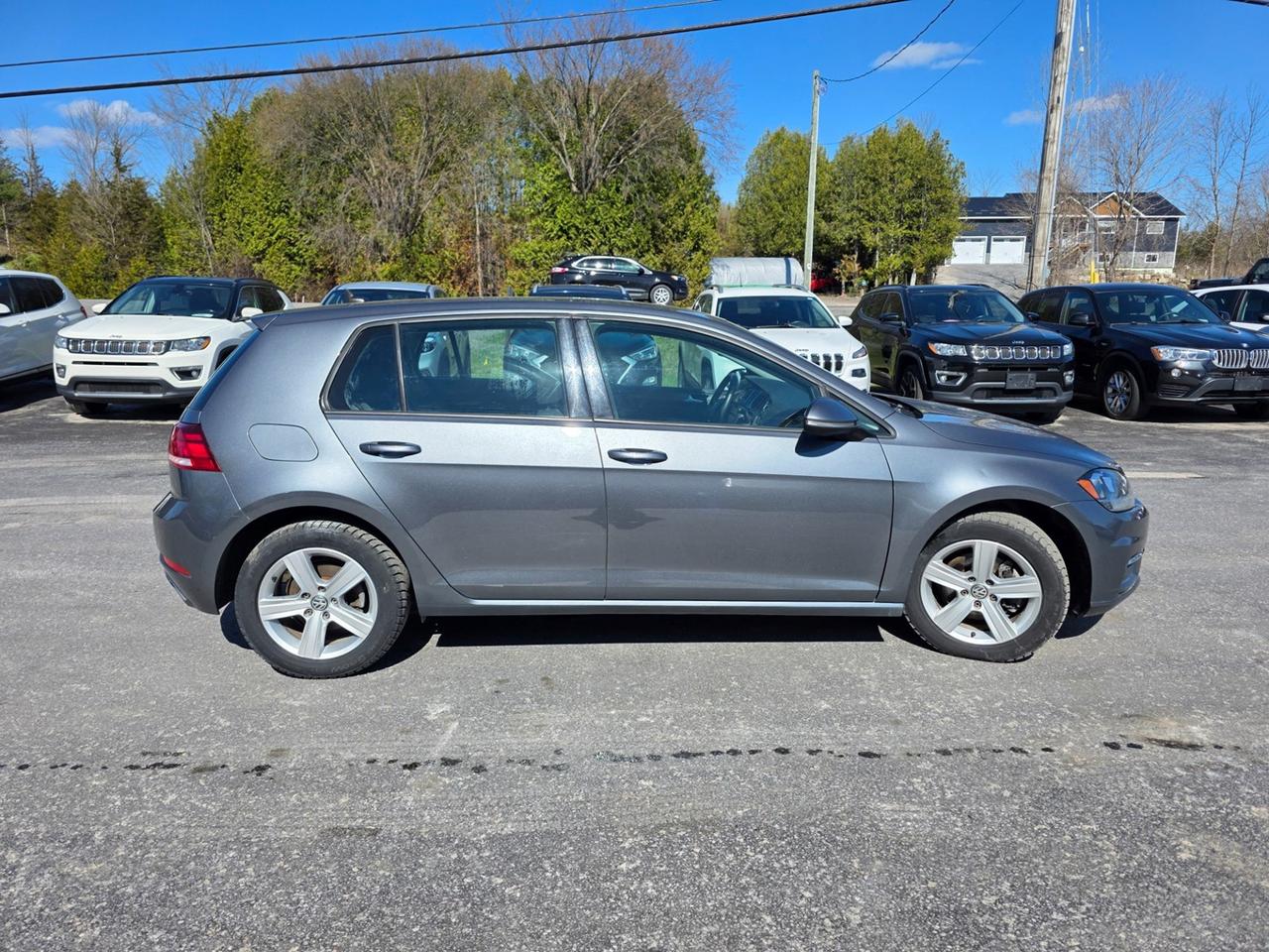 2021 Volkswagen Golf COMFORTLINE Photo