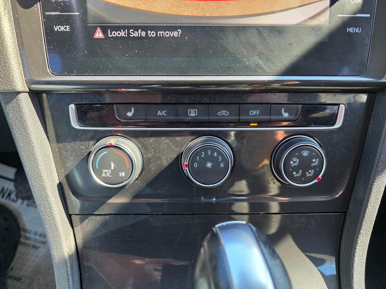 2021 Volkswagen Golf COMFORTLINE Photo