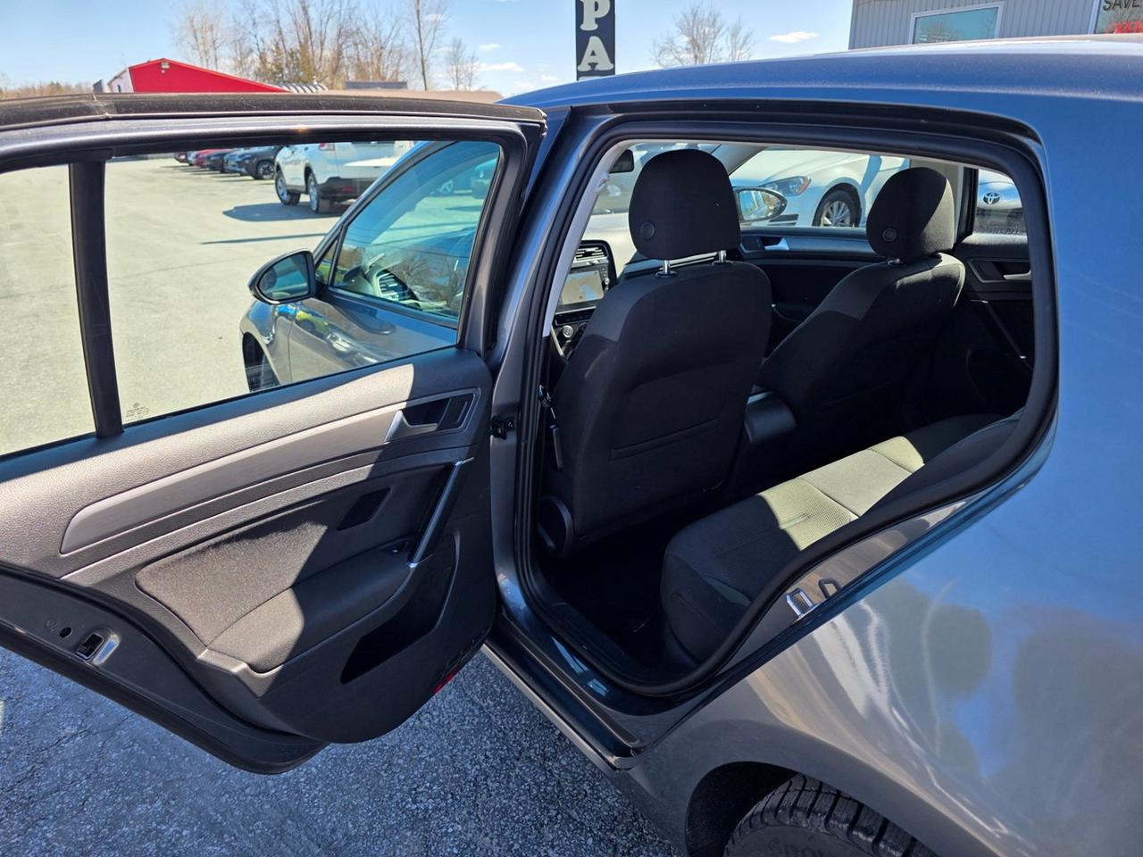 2021 Volkswagen Golf COMFORTLINE Photo