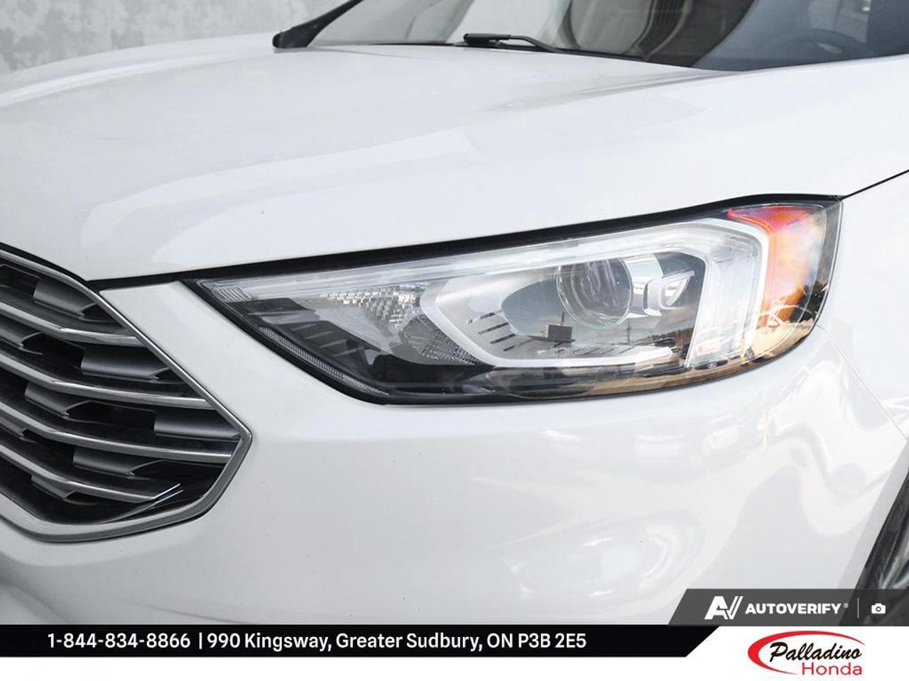 2021 Ford Edge Titanium Photo