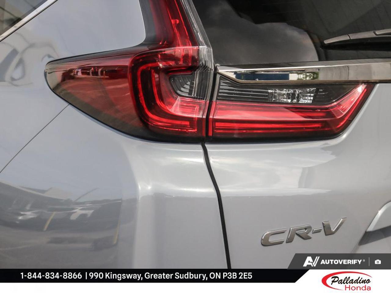 2022 Honda CR-V Touring Photo