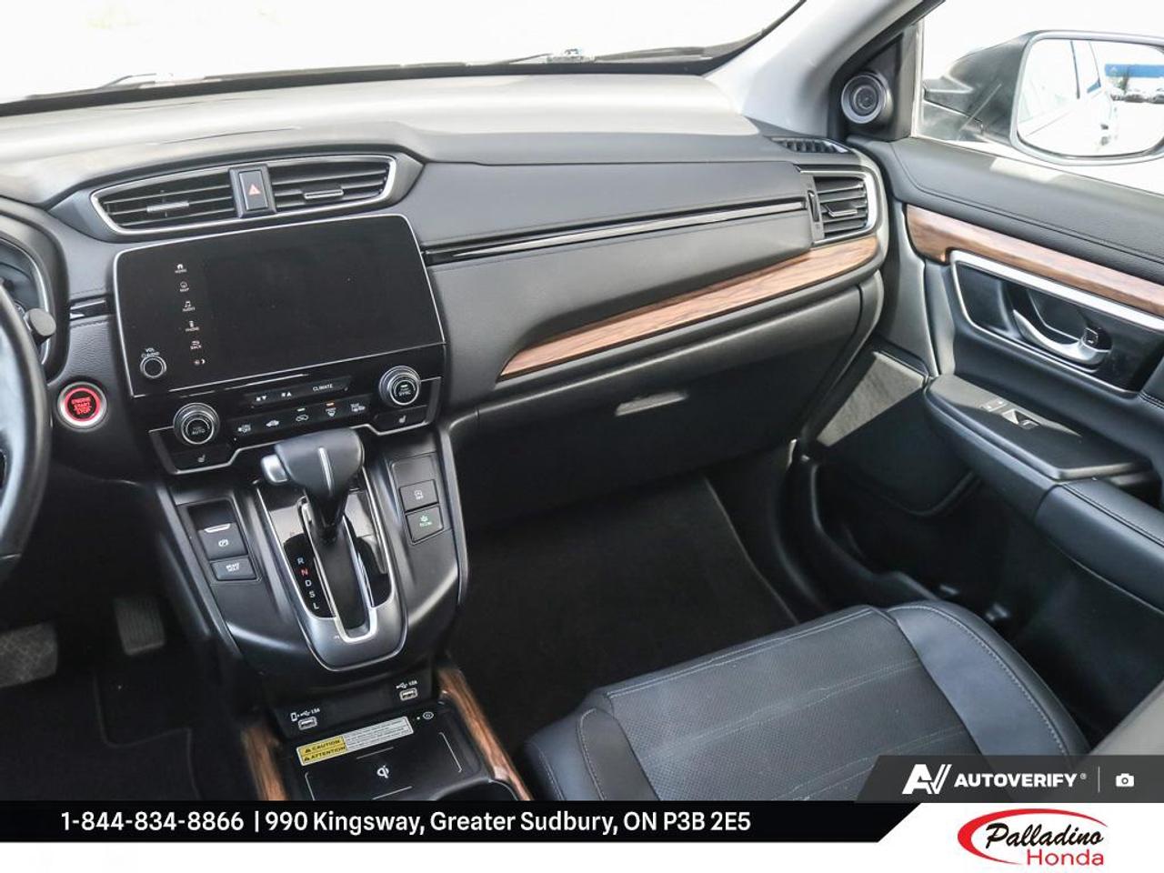 2022 Honda CR-V Touring Photo