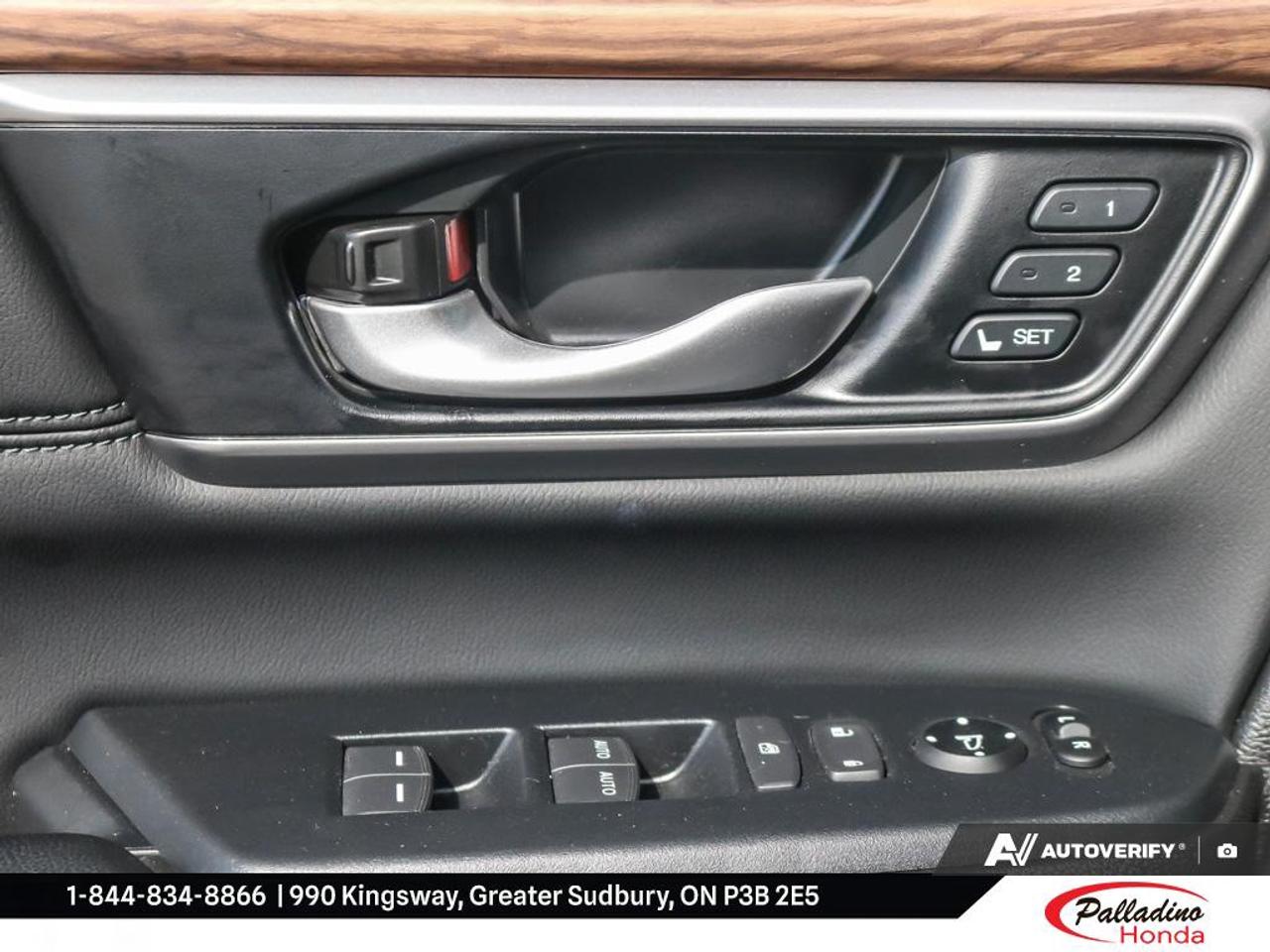 2022 Honda CR-V Touring Photo
