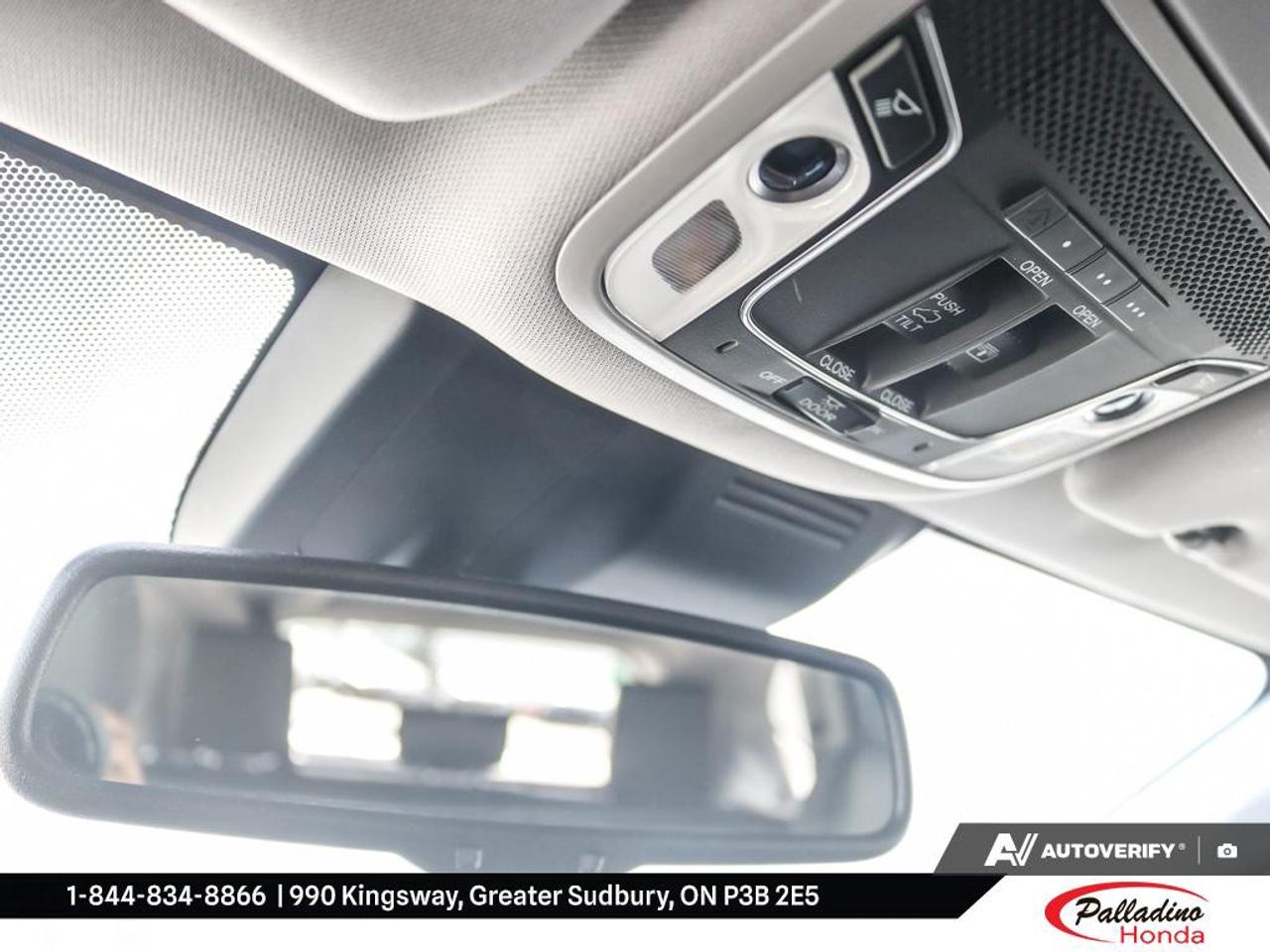 2022 Honda CR-V Touring Photo