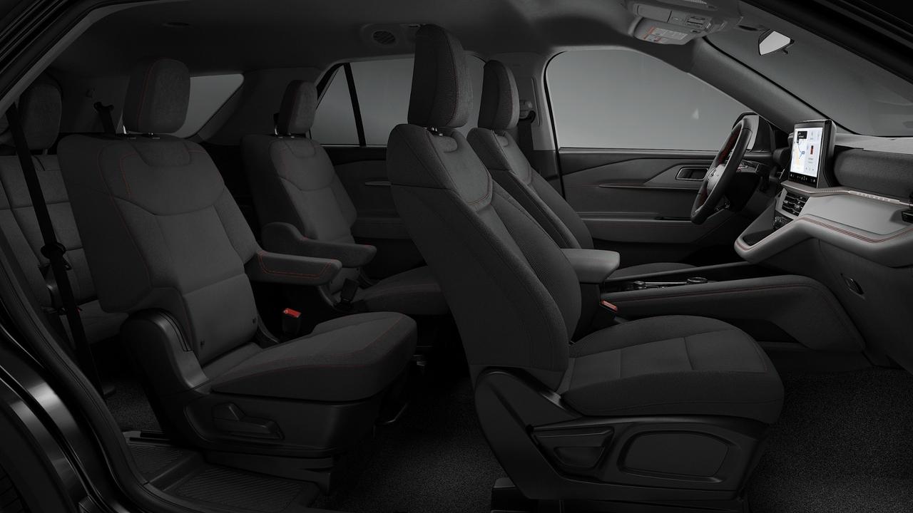 2026 Ford Explorer Active 4WD Photo