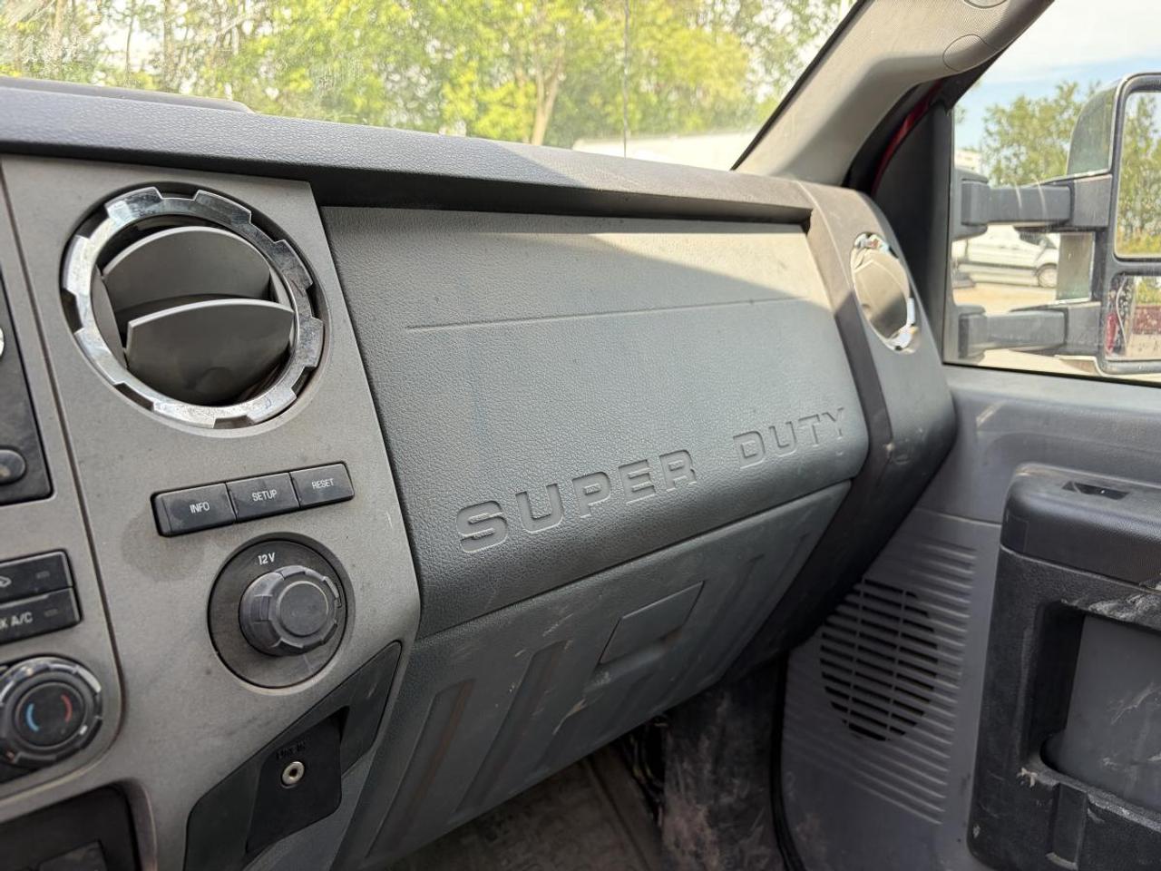 2011 Ford F-150 F650 SUPER DUTY Photo