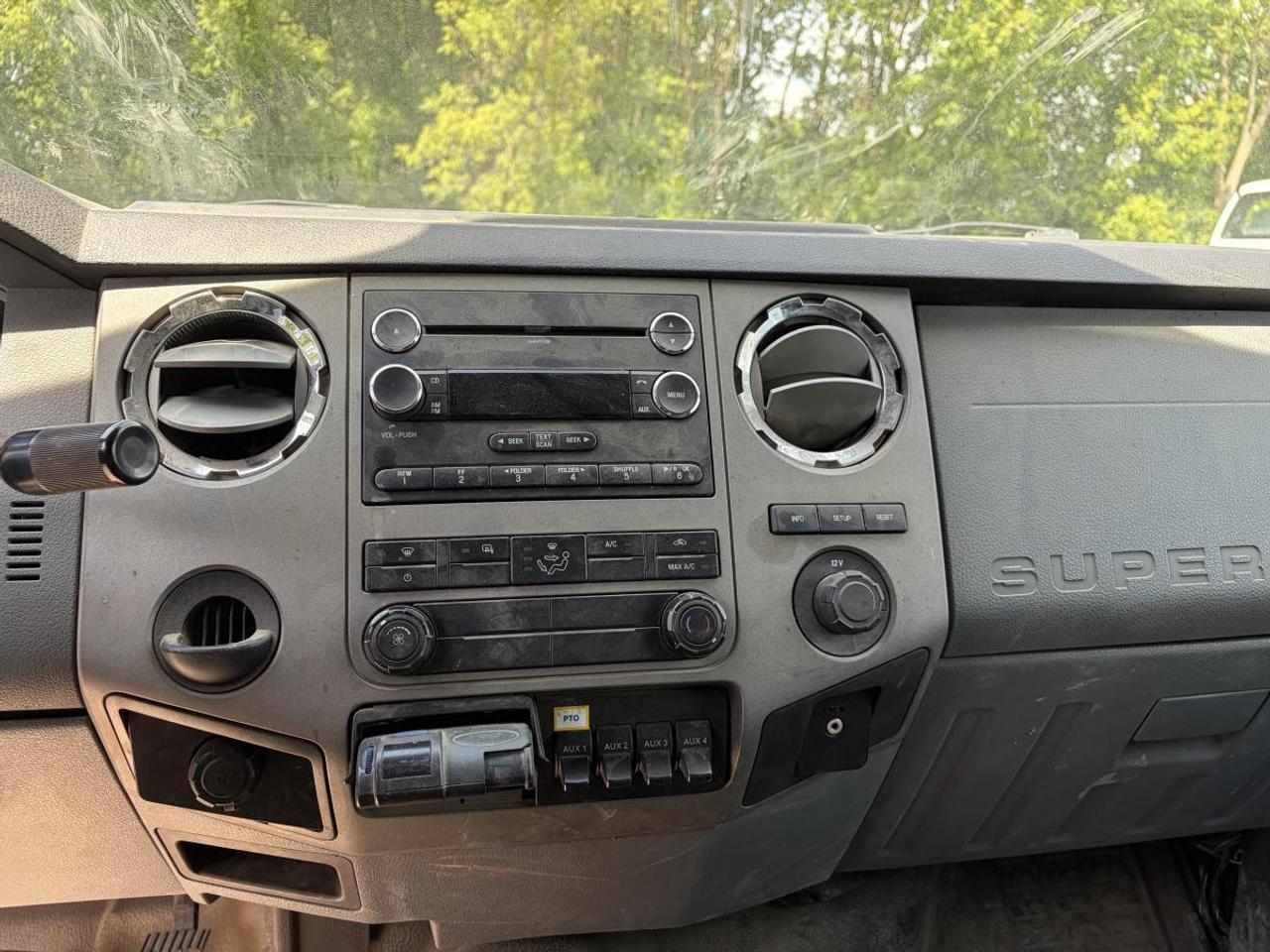 2011 Ford F-150 F650 SUPER DUTY Photo