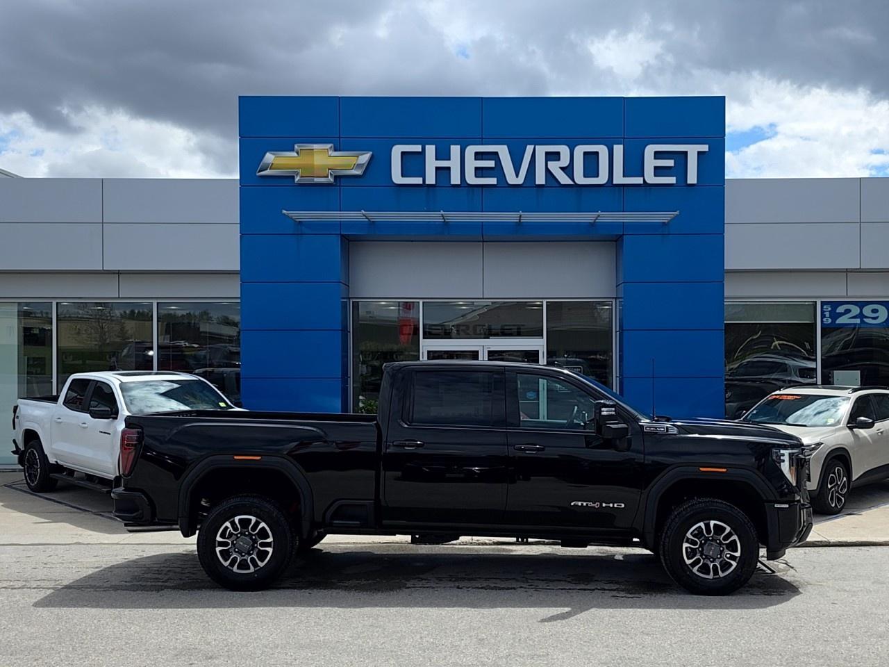 2026 GMC Sierra 2500 HD Crew Cab Standard Box 4-Wheel Drive AT4 Photo