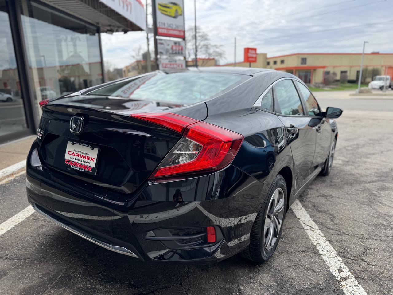 2019 Honda Civic LX Accident Free | Backup Camera | Apple Car Play | Android Auto Photo4