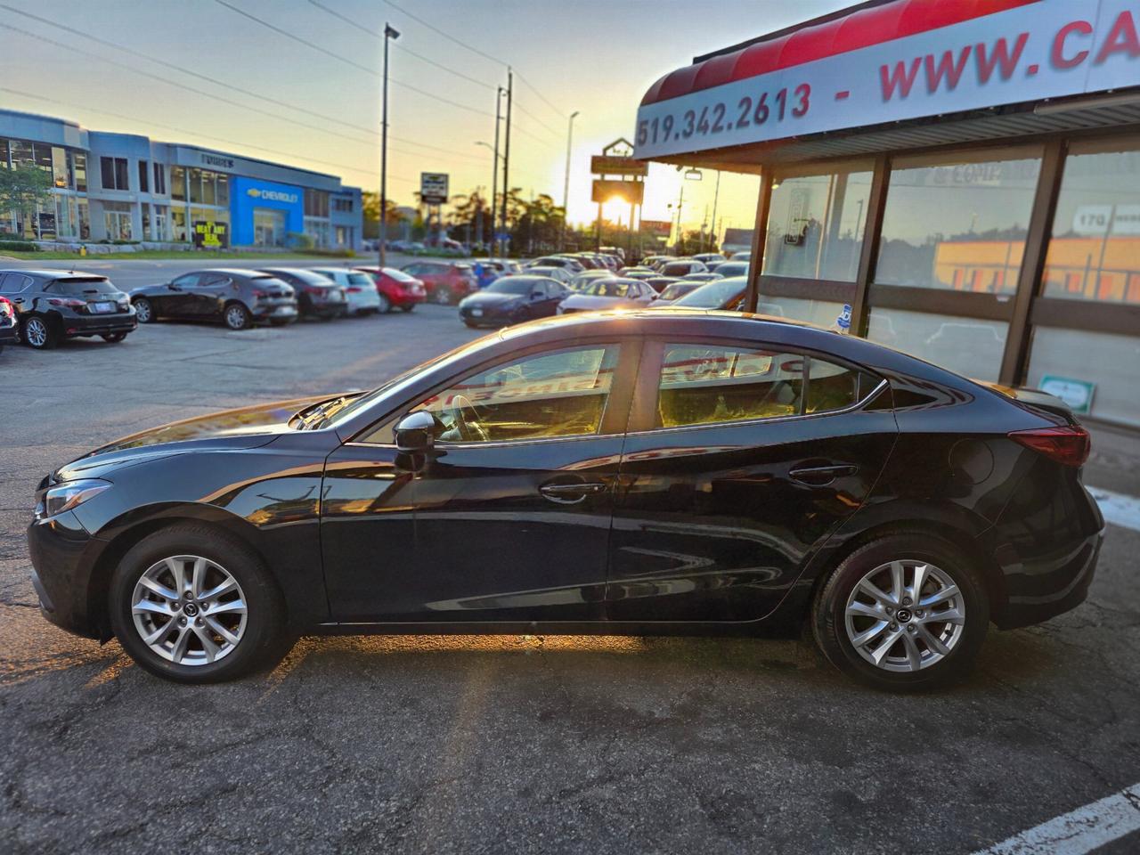 2016 Mazda MAZDA3 GS NEW ARRIVAL | PLEASE CALL AHEAD Photo