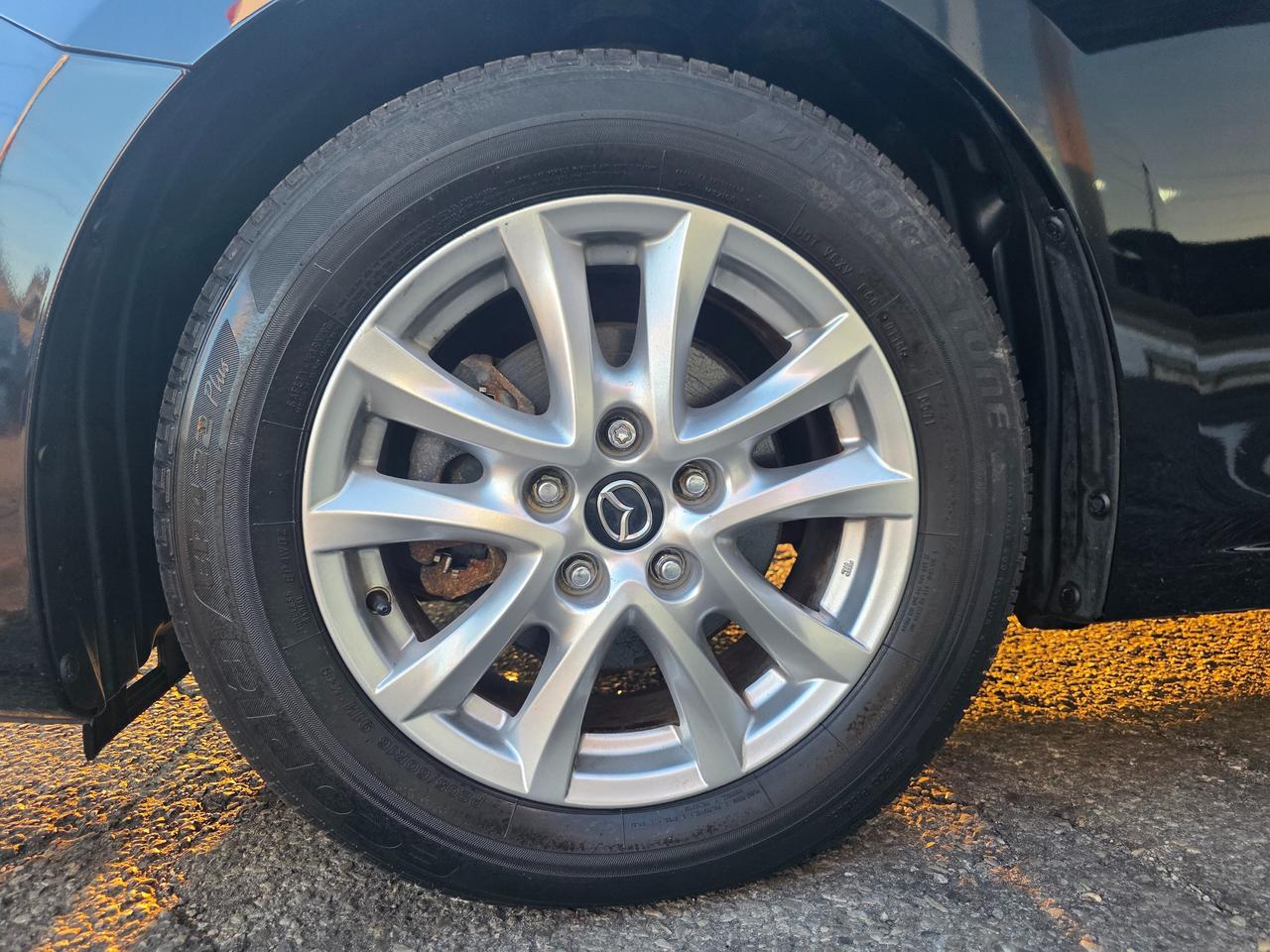 2016 Mazda MAZDA3 GS NEW ARRIVAL | PLEASE CALL AHEAD Photo