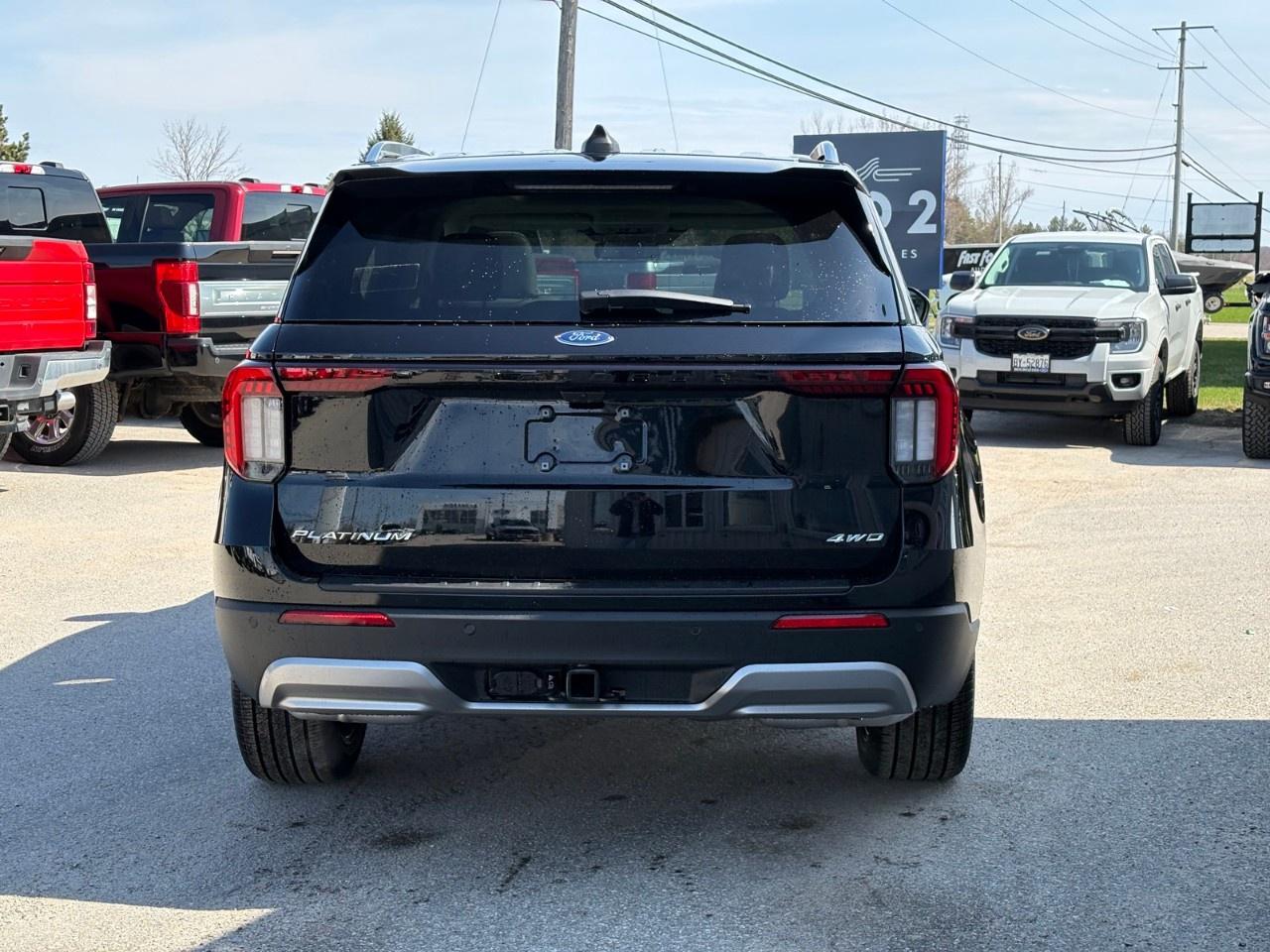 2026 Ford Explorer Platinum 4WD Photo