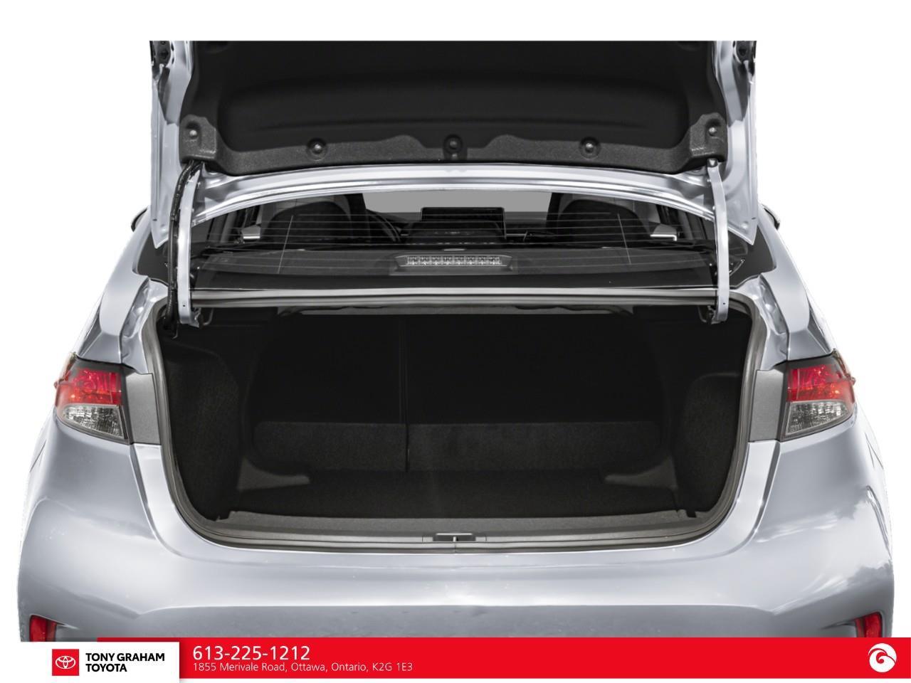 2024 Toyota Corolla LE UPGRADE PACKAGE Photo