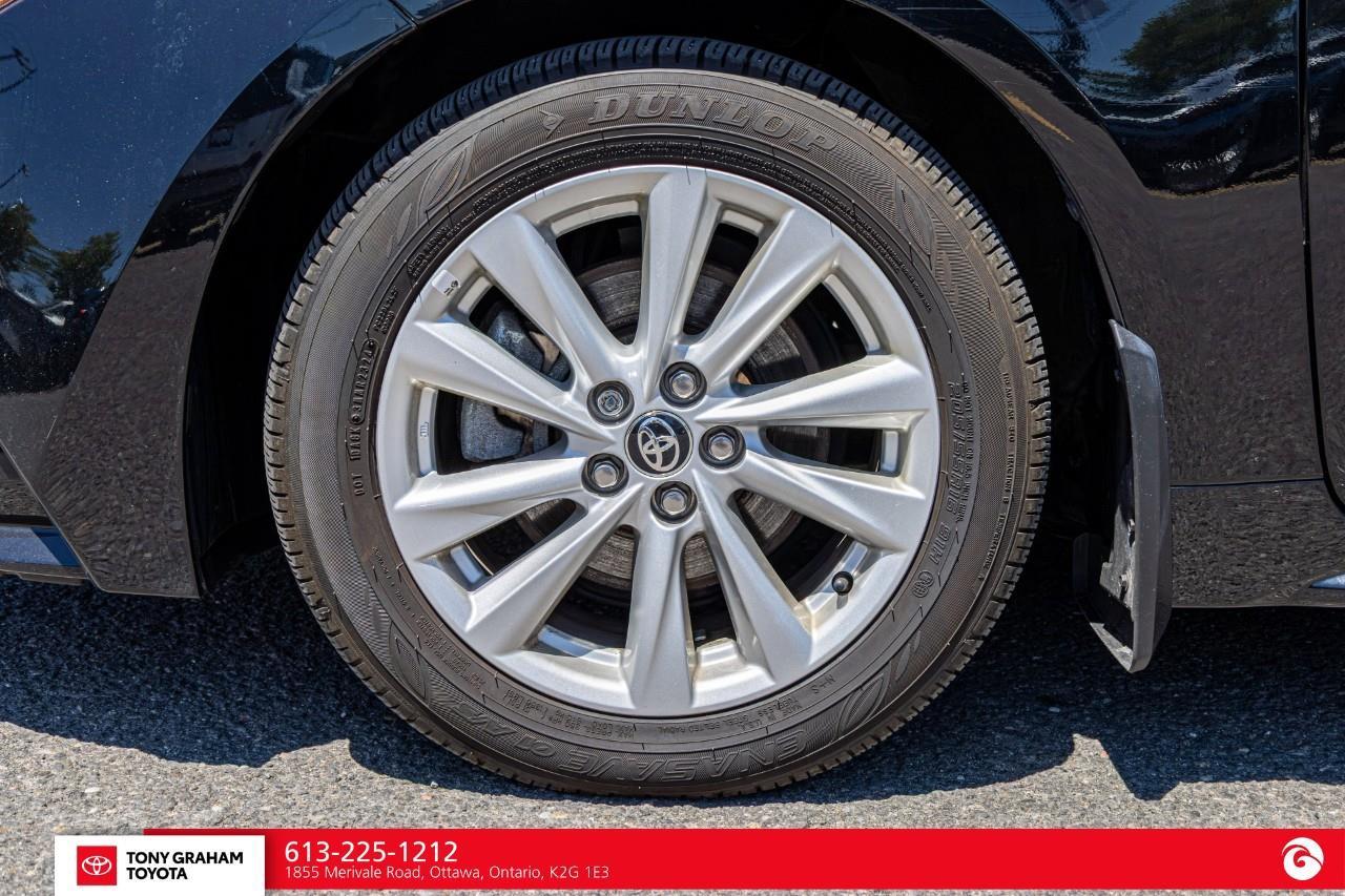 2024 Toyota Corolla LE UPGRADE PACKAGE Photo
