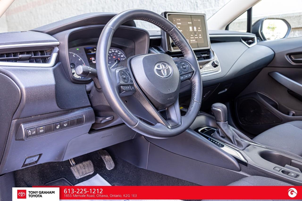 2024 Toyota Corolla LE UPGRADE PACKAGE Photo