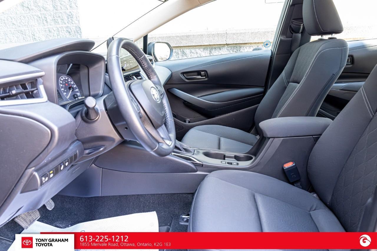 2024 Toyota Corolla LE UPGRADE PACKAGE Photo