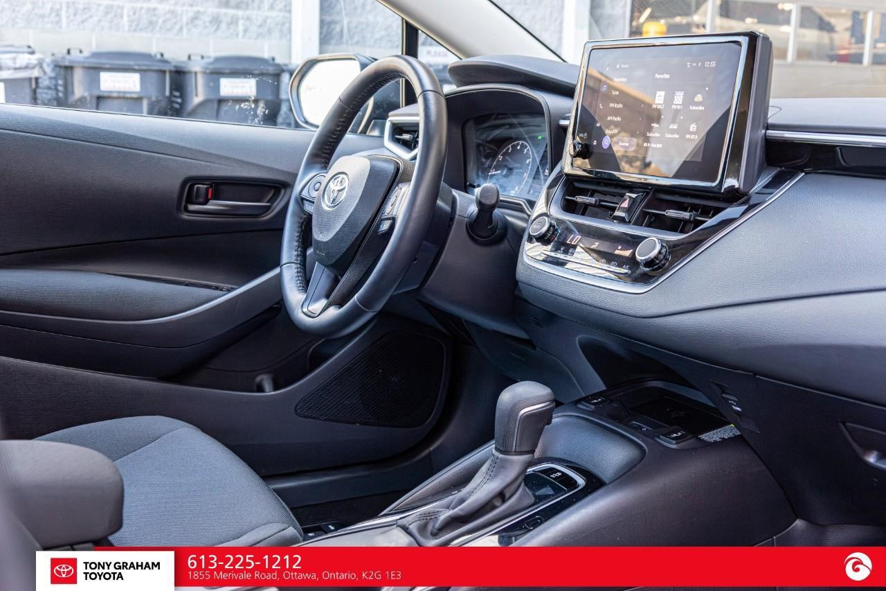2024 Toyota Corolla LE UPGRADE PACKAGE Photo