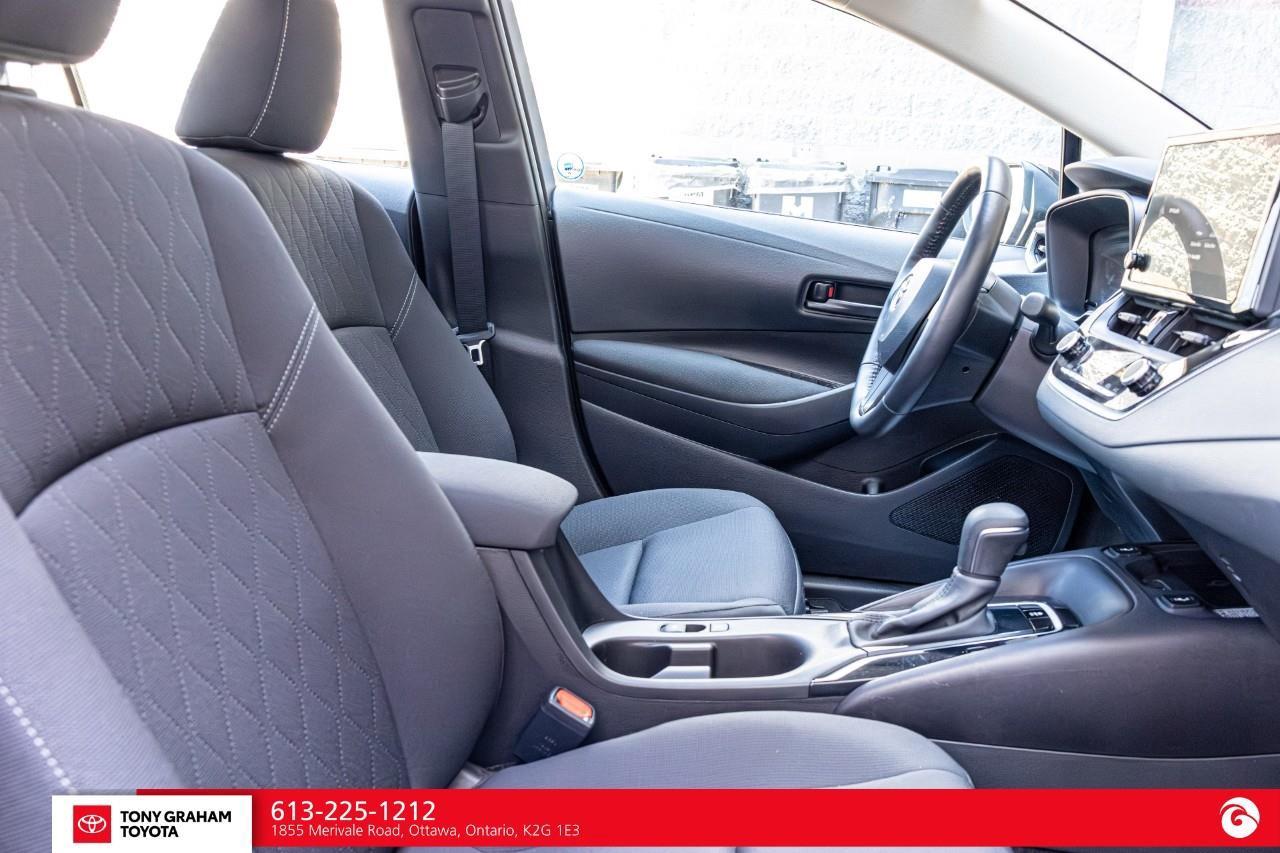 2024 Toyota Corolla LE UPGRADE PACKAGE Photo