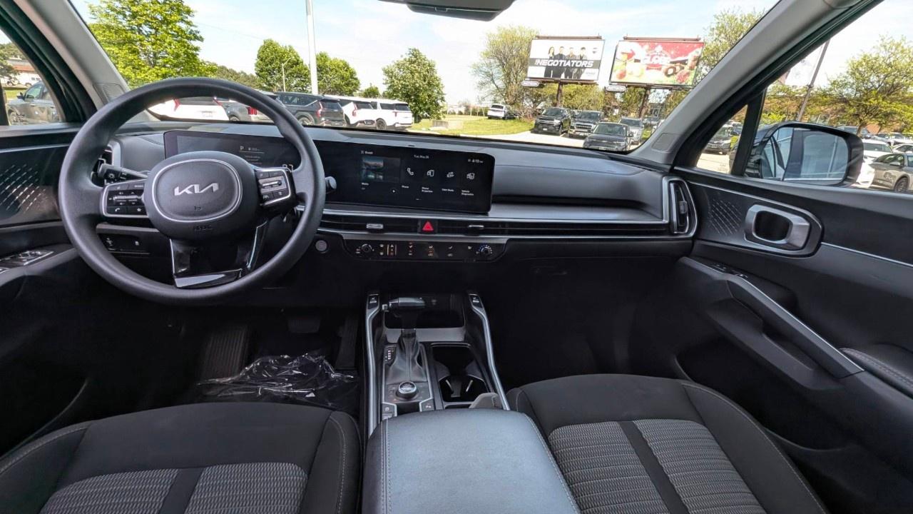 2024 Kia Sorento LX AWD Photo