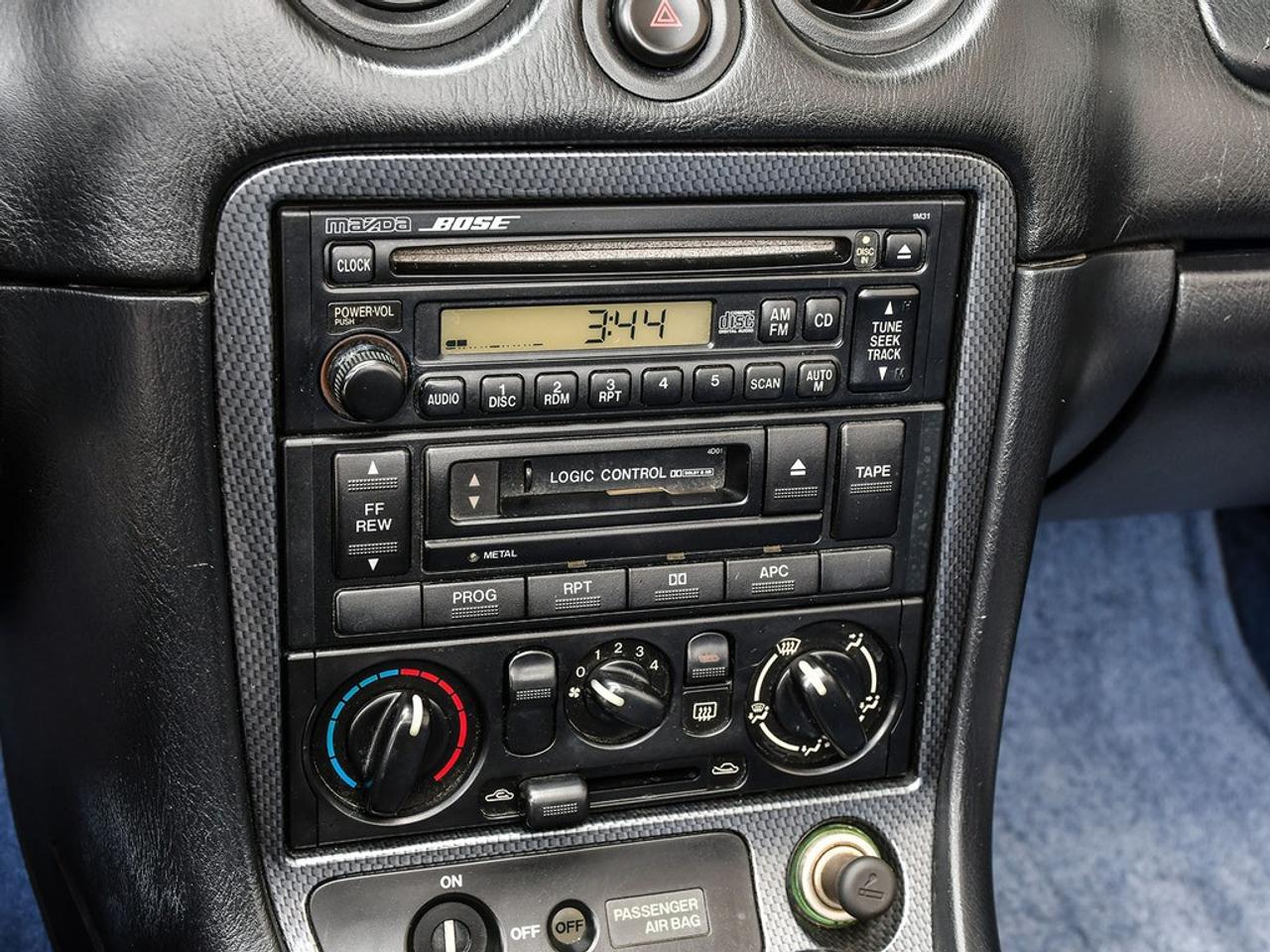 1999 Mazda Miata MX-5  Photo