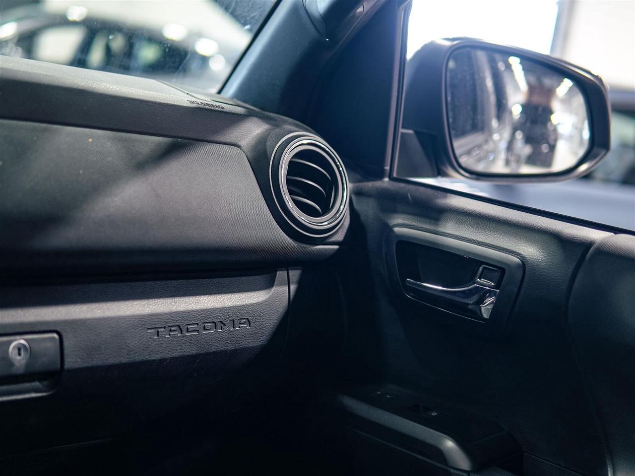 2021 Toyota Tacoma Double cab | 3.5L V6 LEATHER | SUNROOF | NAV | BLIND Photo