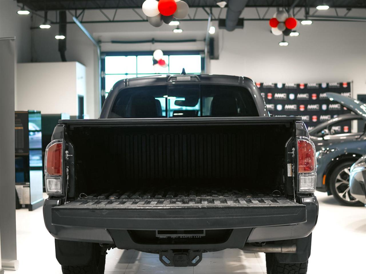 2021 Toyota Tacoma Double cab | 3.5L V6 LEATHER | SUNROOF | NAV | BLIND Photo