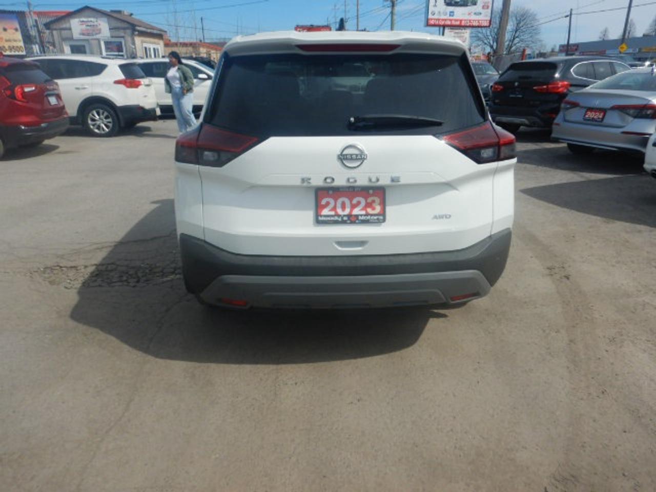 2023 Nissan Rogue S Photo