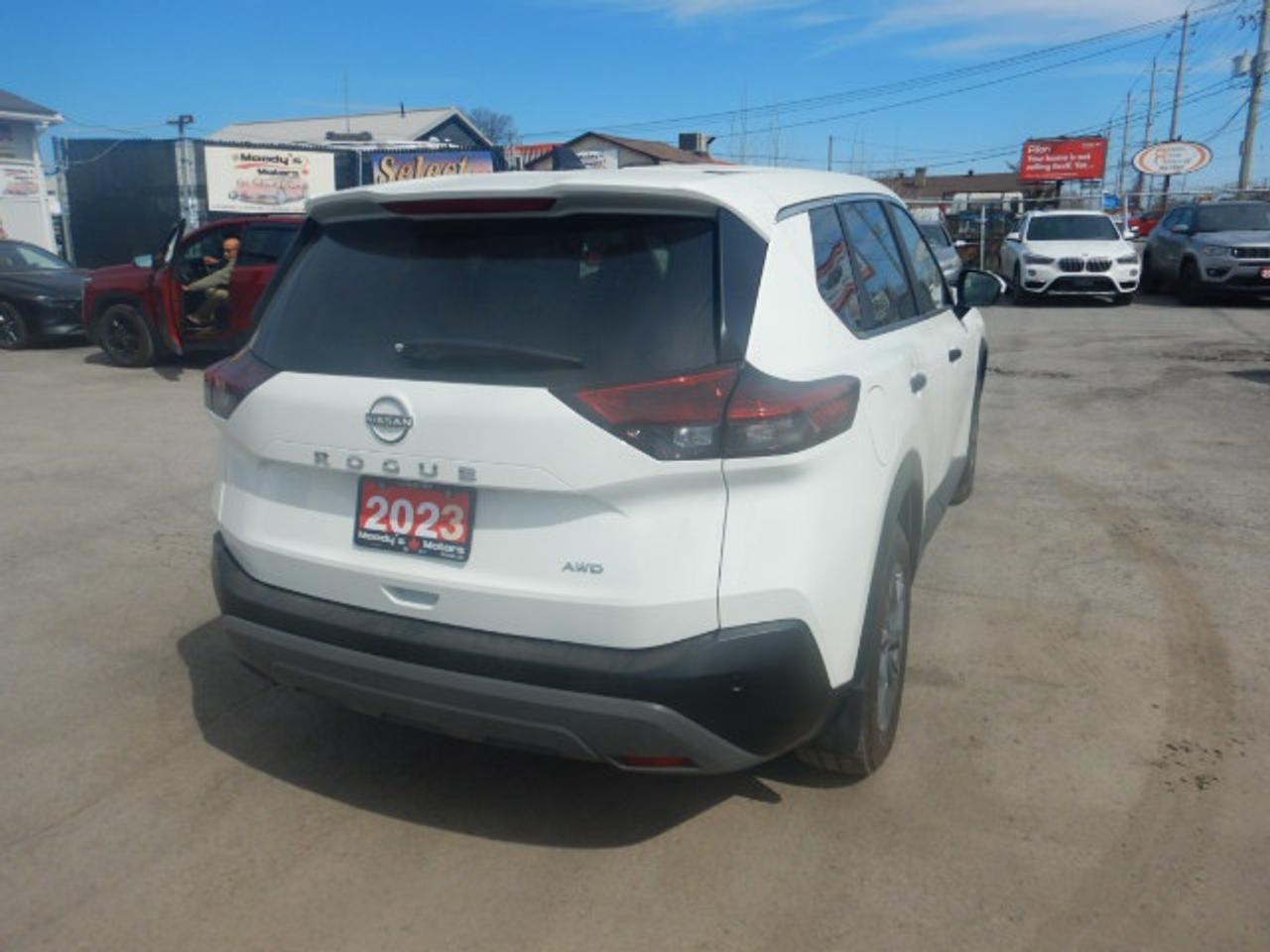 2023 Nissan Rogue S Photo